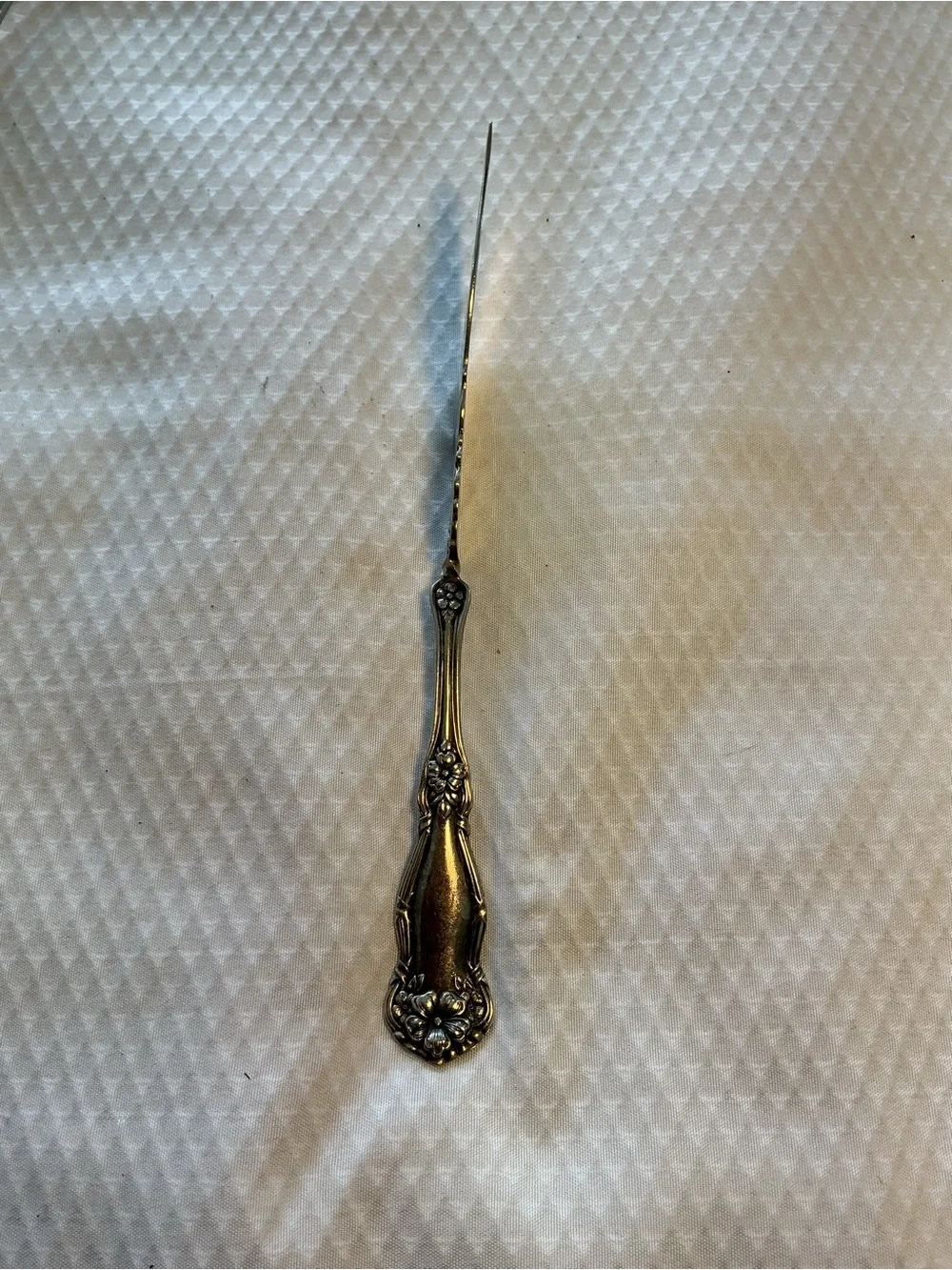 Vtg,Classic Silver Tone Serving Utensil Trio - Decorative Handles